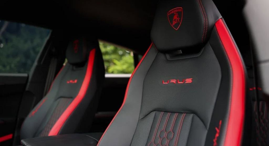 Used 2024 Lamborghini Urus Performante image 10