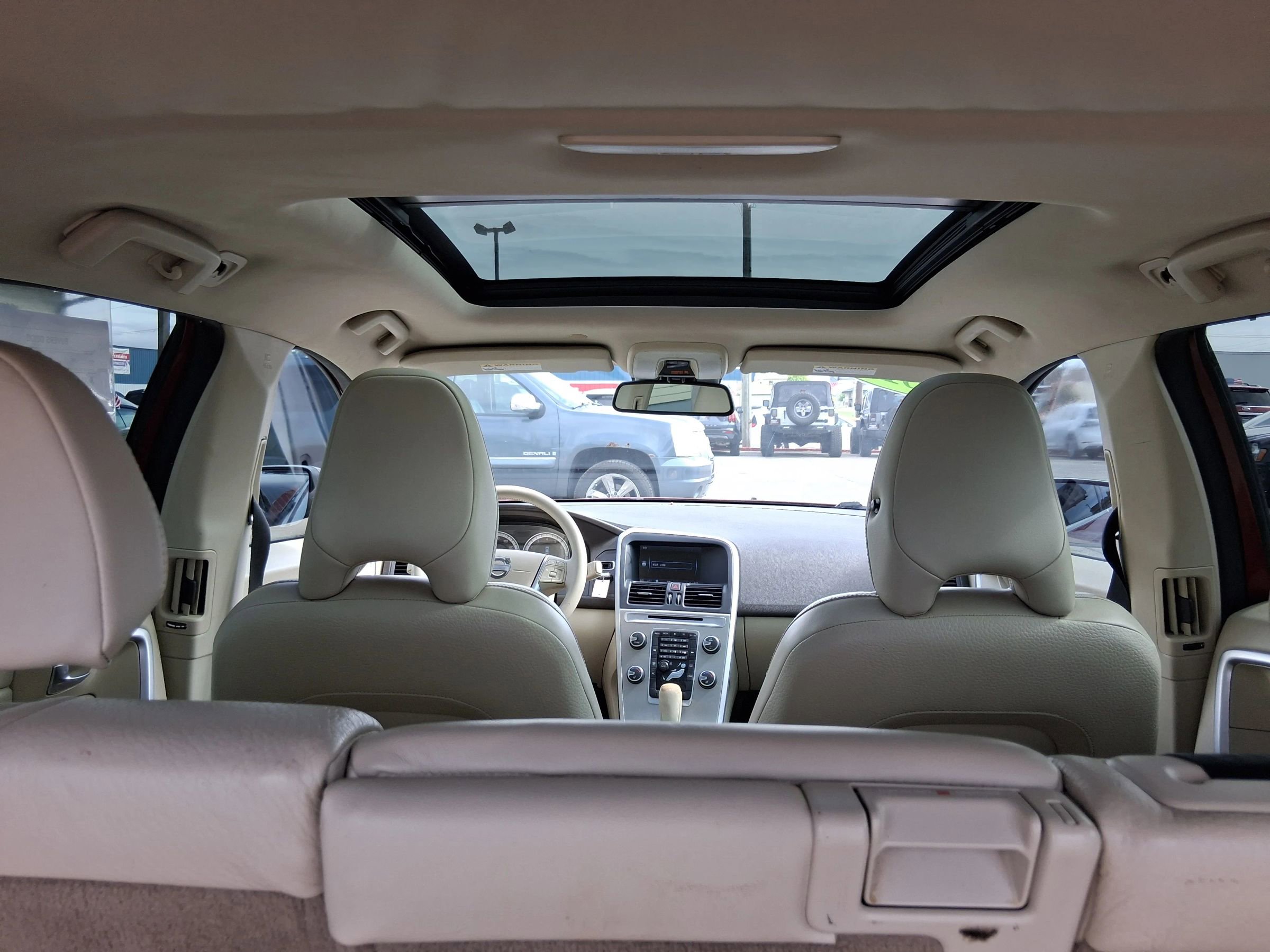 Used 2011 Volvo XC60 3.2 AWD/4WD image 14