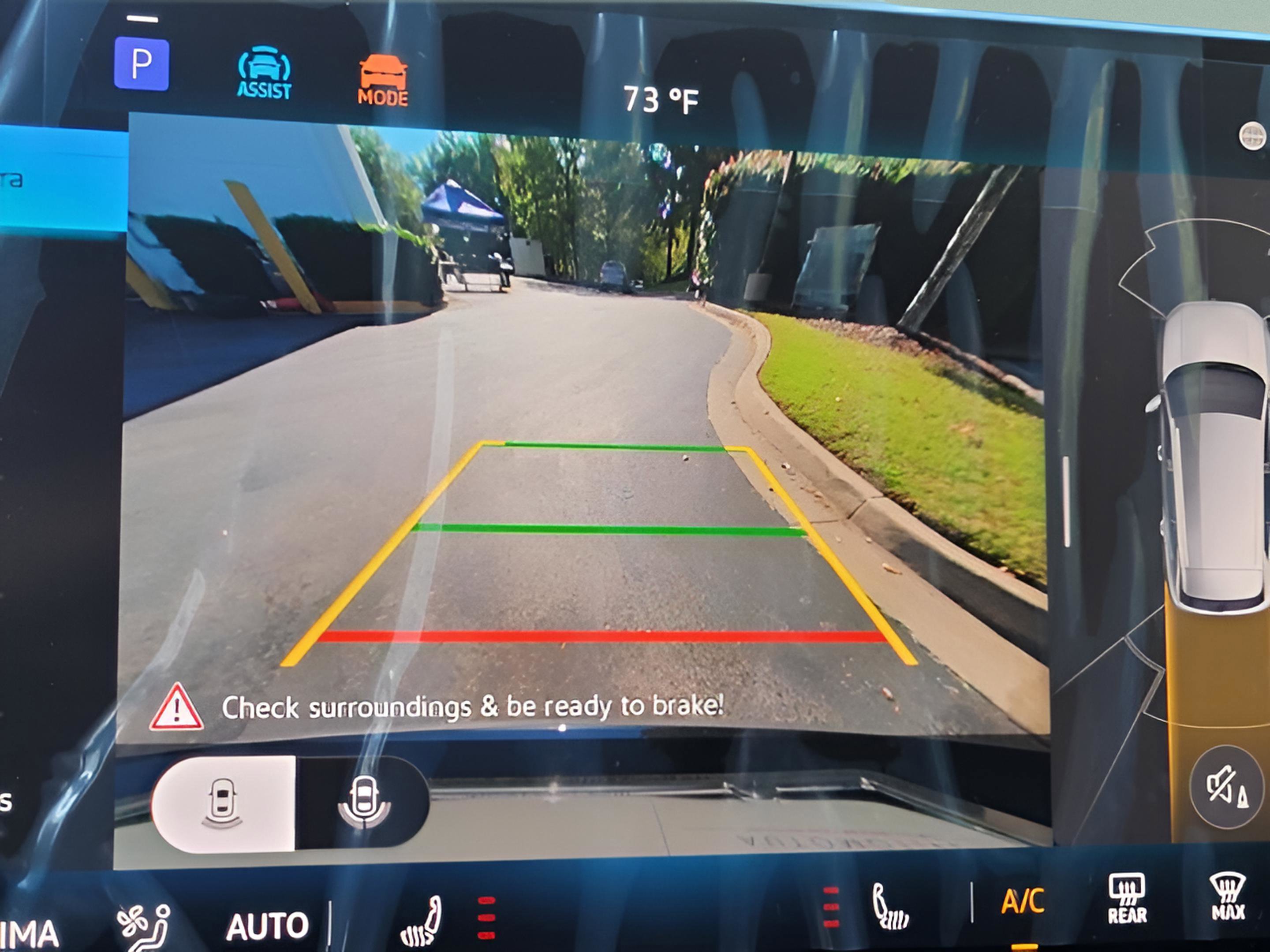 New 2025 Volkswagen Tiguan SE image 15