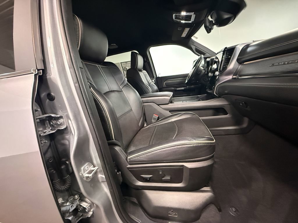 Used 2021 RAM 2500 Limited image 13