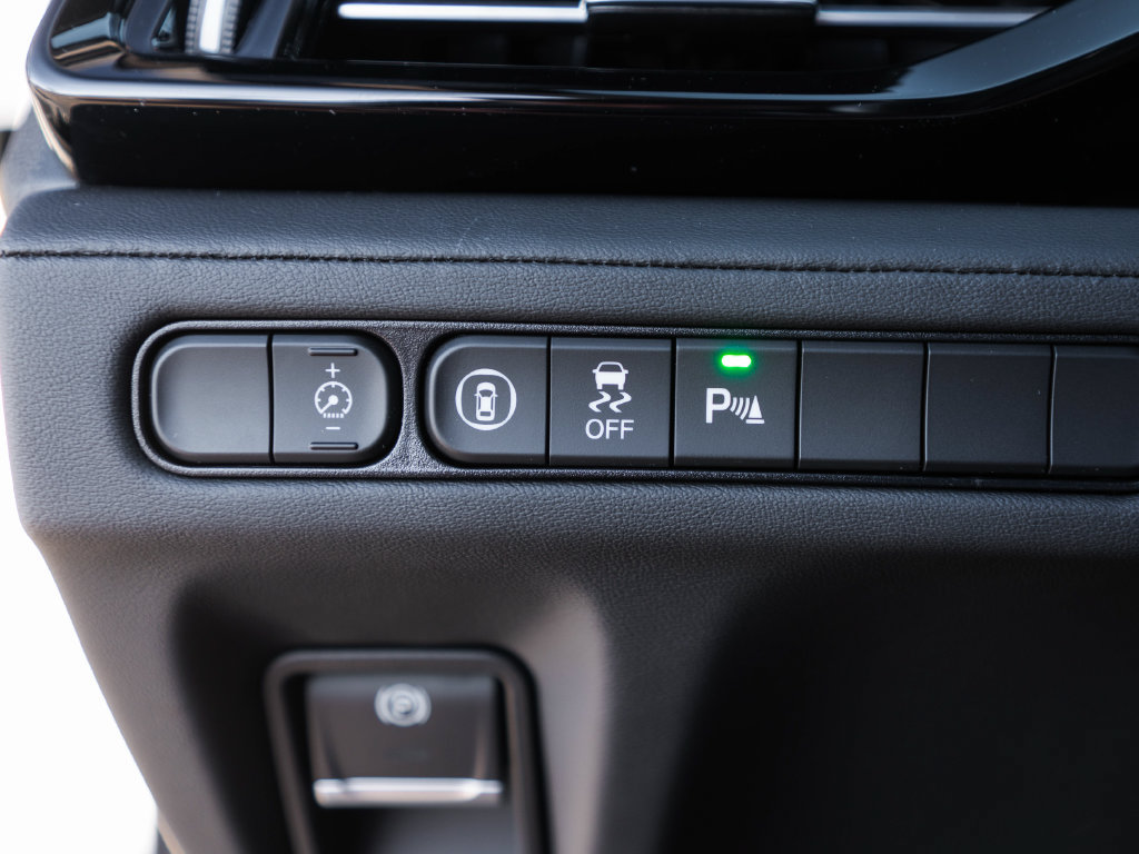 Certified 2025 Acura MDX w/ Technology Package AWD/4WD image 31