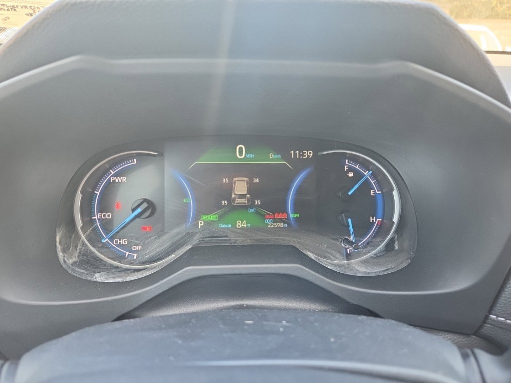 Used 2025 Toyota RAV4 XLE w/ Convenience Package AWD/4WD image 13