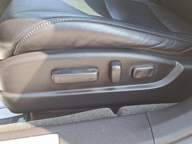 Used 2016 Acura TLX w/ Technology Package FWD image 24