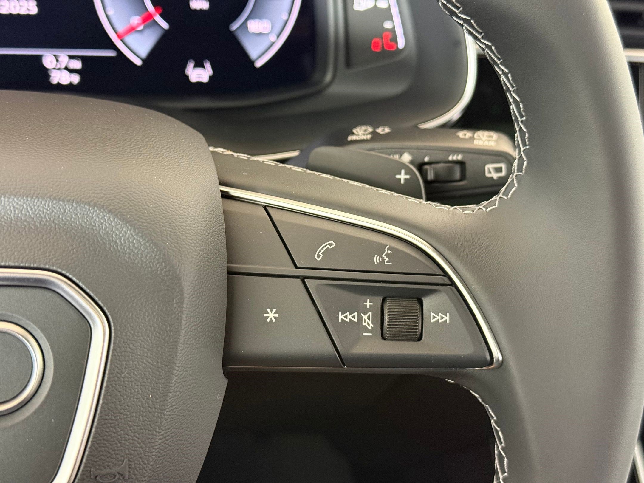 New 2026 Audi Q8 Premium Plus image 23