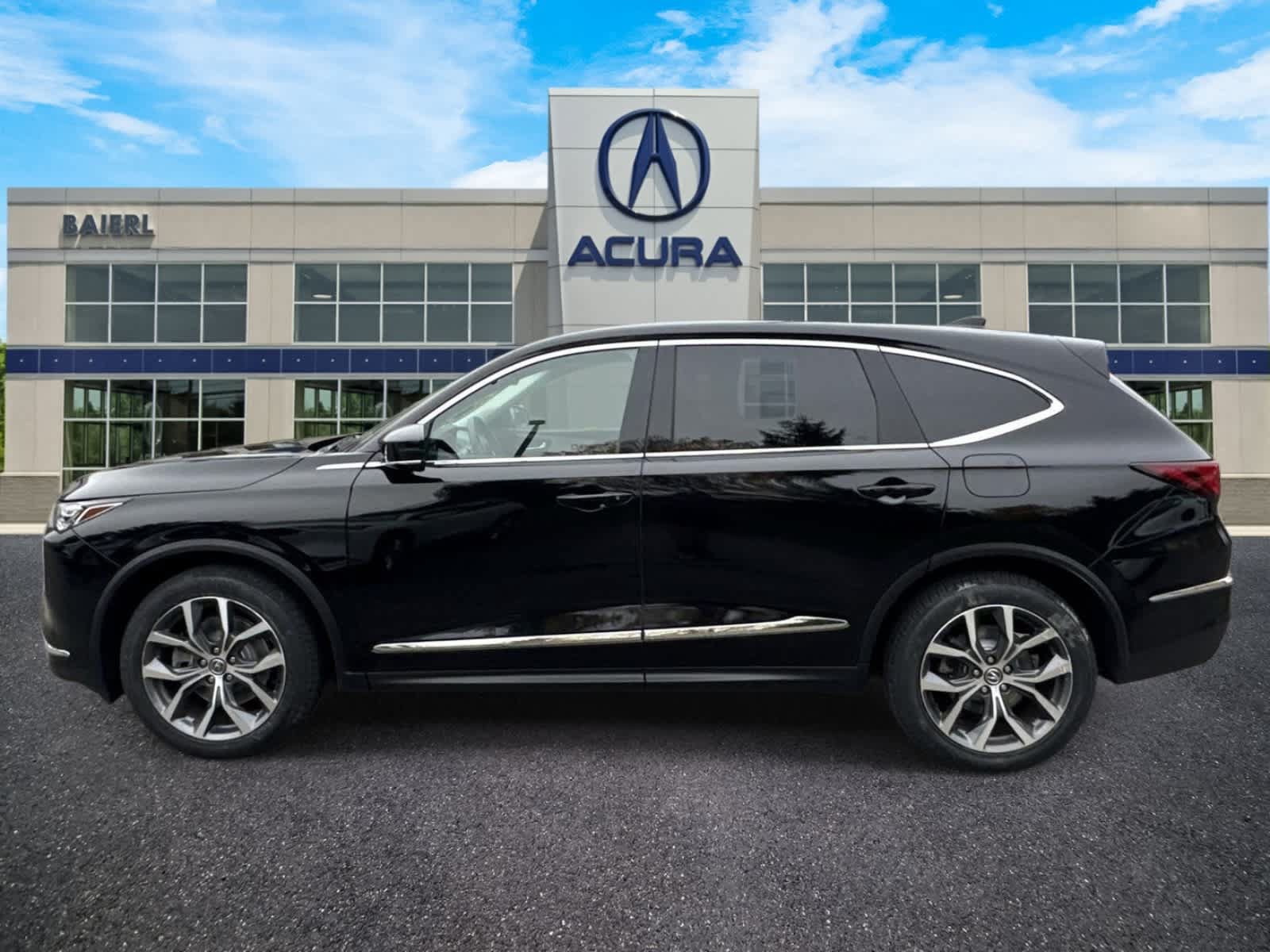 Used 2023 Acura MDX w/ Technology Package AWD/4WD image 2