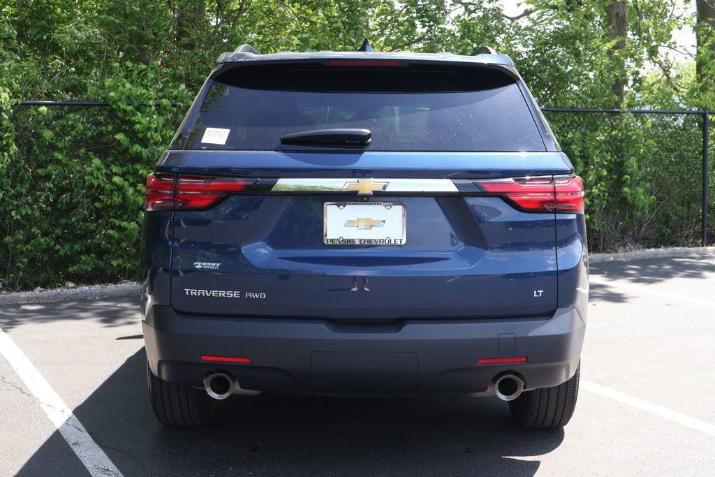 Used 2023 Chevrolet Traverse LT AWD/4WD image 7