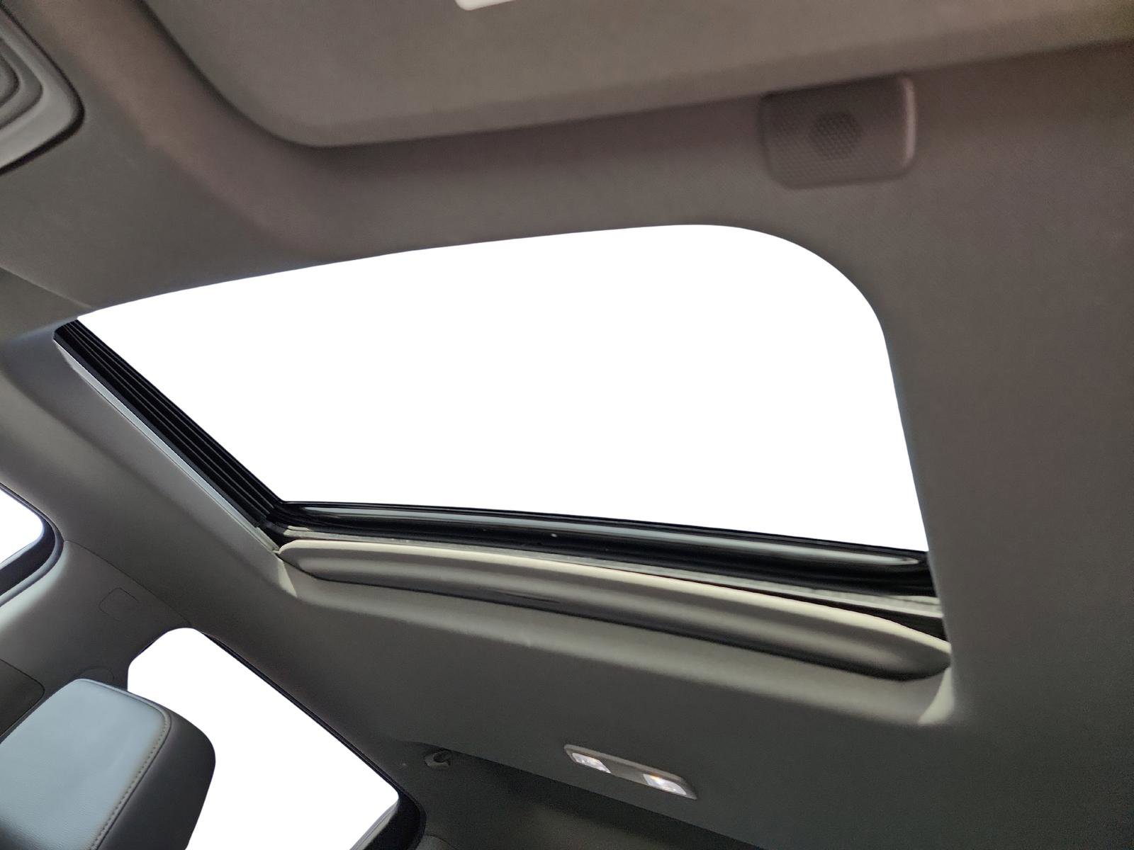 Used 2021 Chevrolet Silverado 1500 LT Trail Boss w/ Convenience Package II image 11