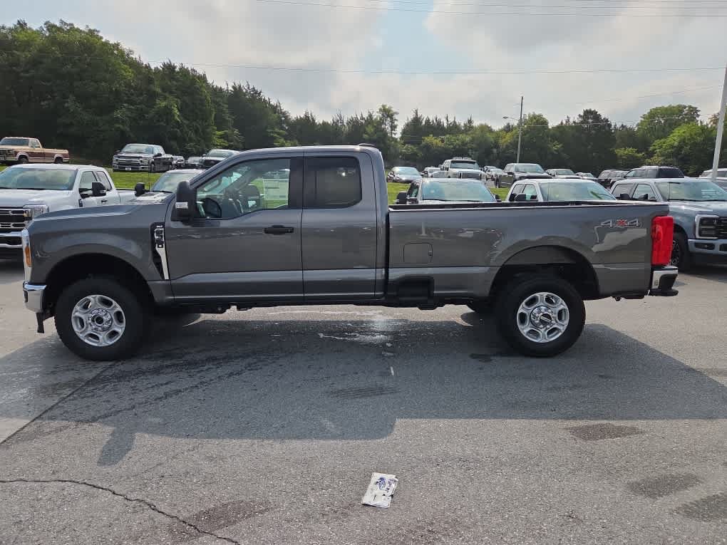New 2026 Ford F350 XLT AWD/4WD image 6