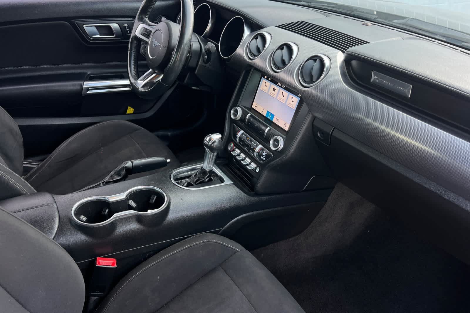 Used 2018 Ford Mustang Coupe w/ Equipment Group 101A RWD image 14