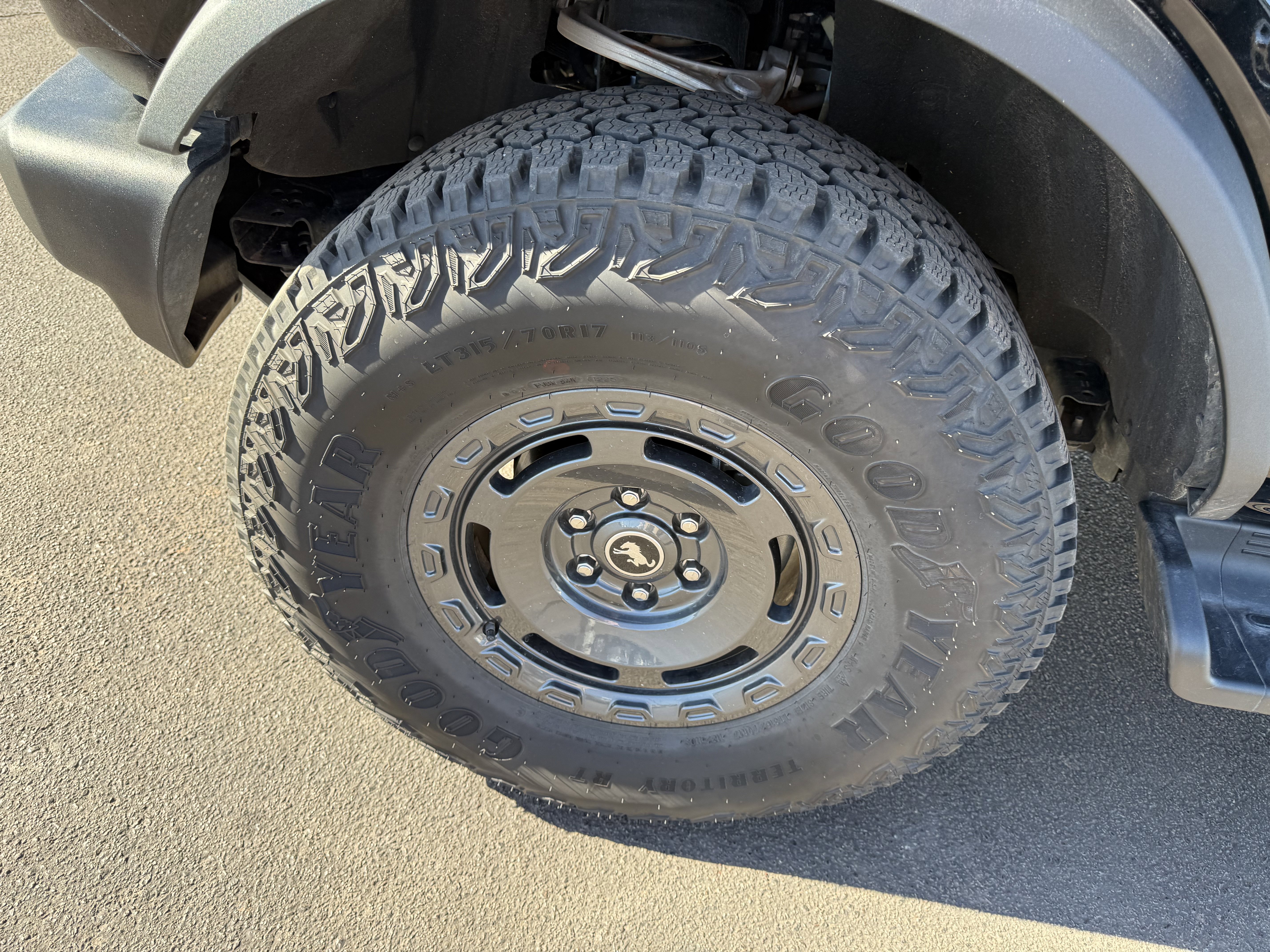 Used 2025 Ford Bronco Outer Banks w/ Sasquatch Package AWD/4WD image 5