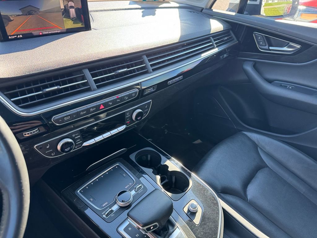 Used 2019 Audi Q7 3.0T Prestige w/ Prestige Package AWD/4WD image 29