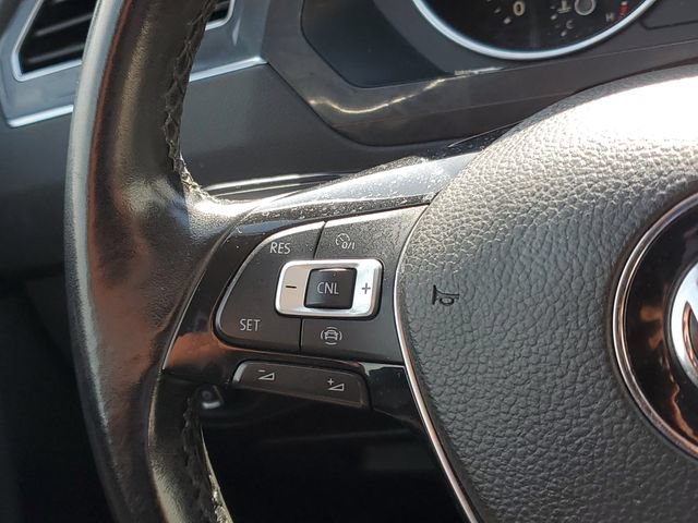 Used 2019 Volkswagen Tiguan SE w/ Panoramic Sunroof Package AWD/4WD image 21