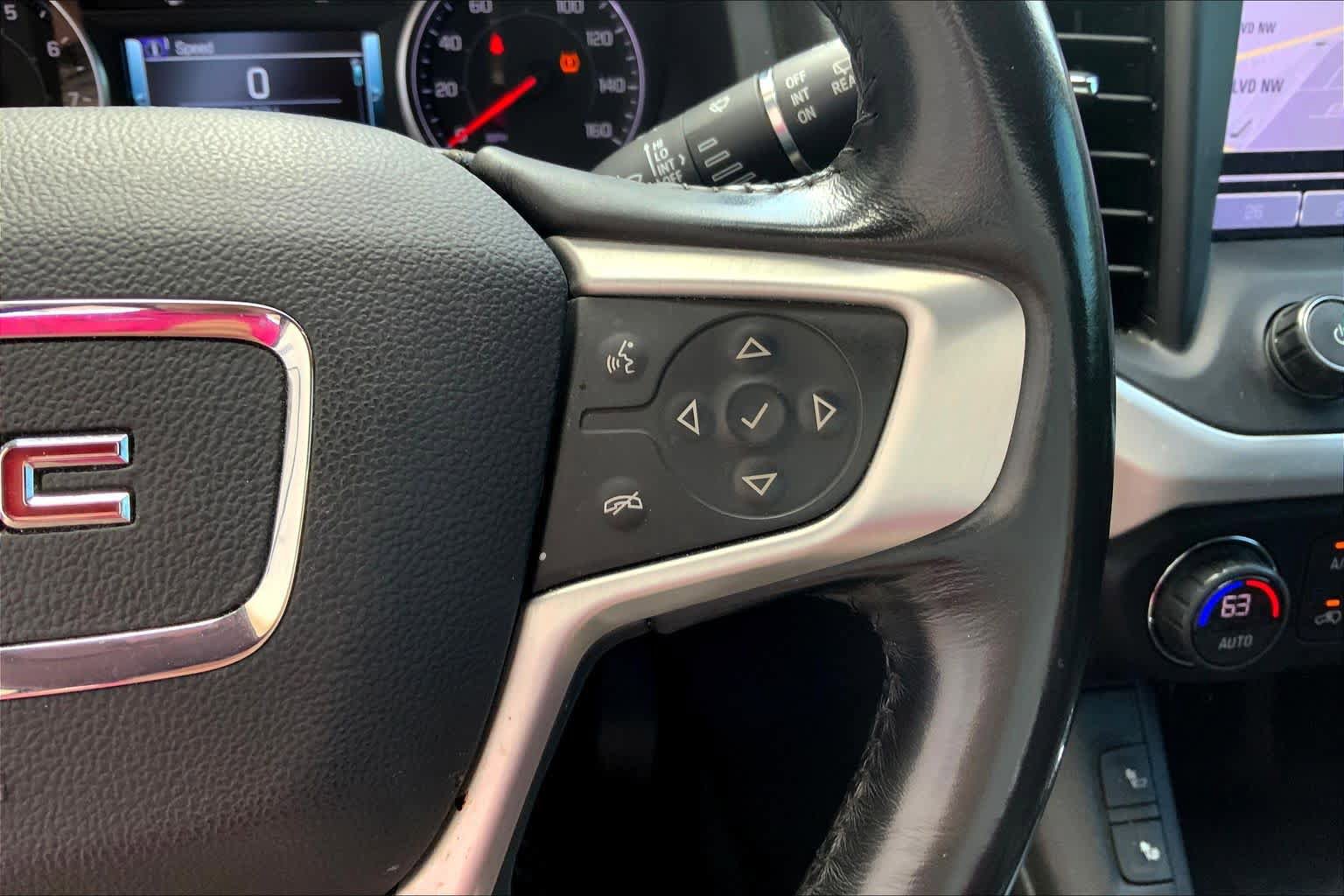 Used 2019 GMC Acadia SLT w/ Black Edition image 24