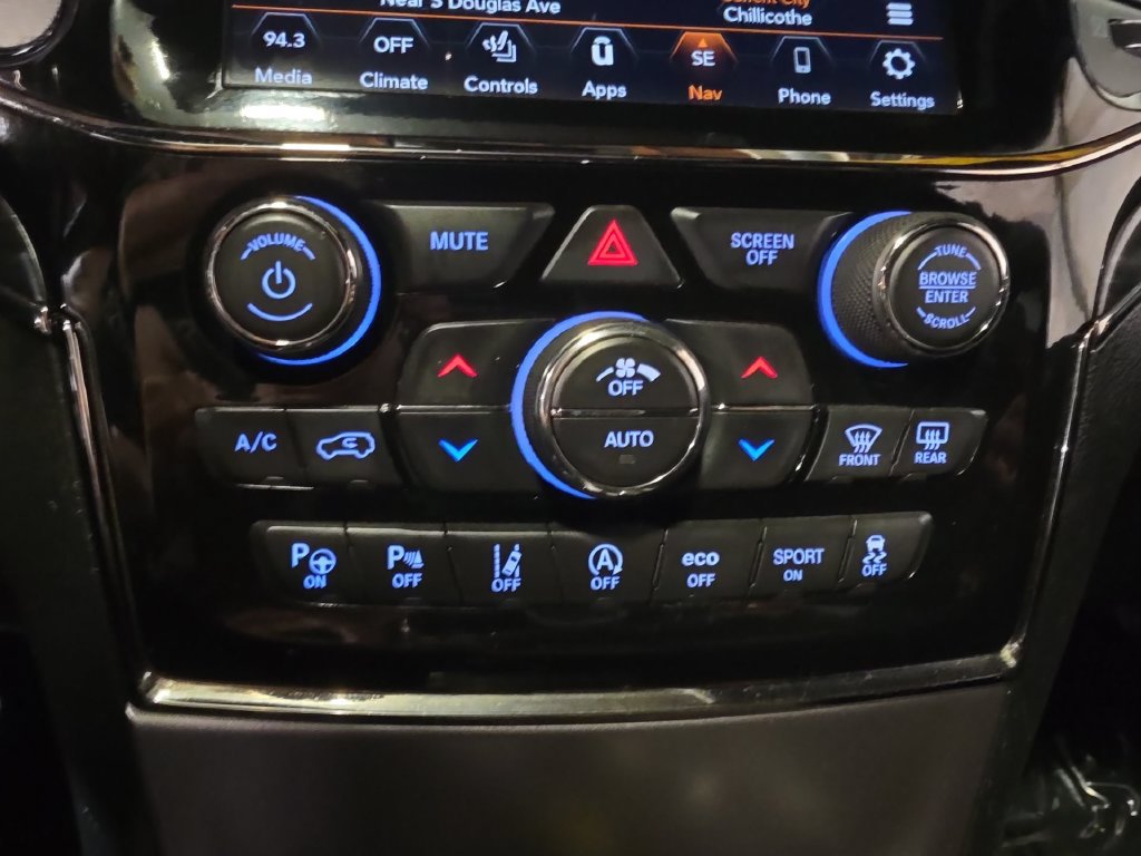 Used 2021 Jeep Grand Cherokee Limited X AWD/4WD image 17