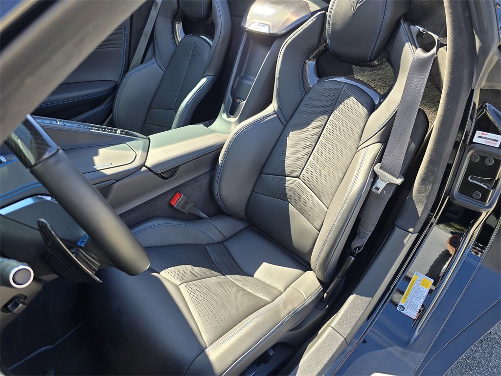 Used 2025 Chevrolet Corvette Z06 w/ Z07 Performance Package image 14