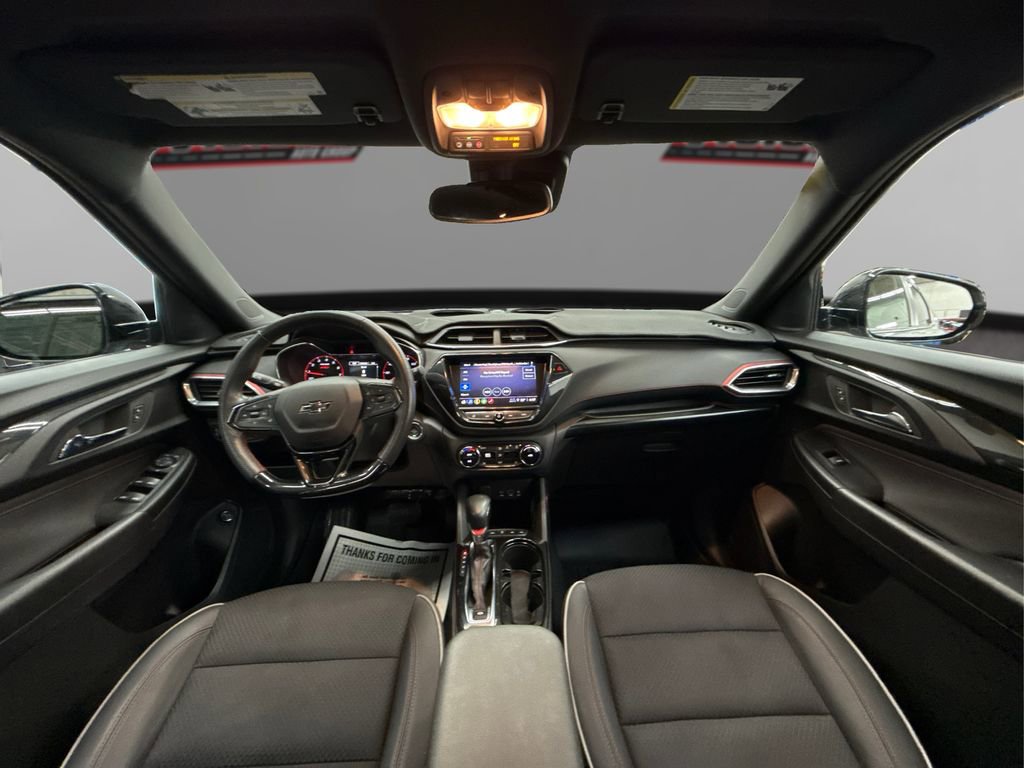 Used 2023 Chevrolet TrailBlazer RS w/ Sun and Liftgate Package image 27