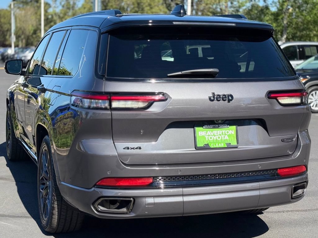 Used 2025 Jeep Grand Cherokee L Summit w/ Obsidian Package AWD/4WD image 3