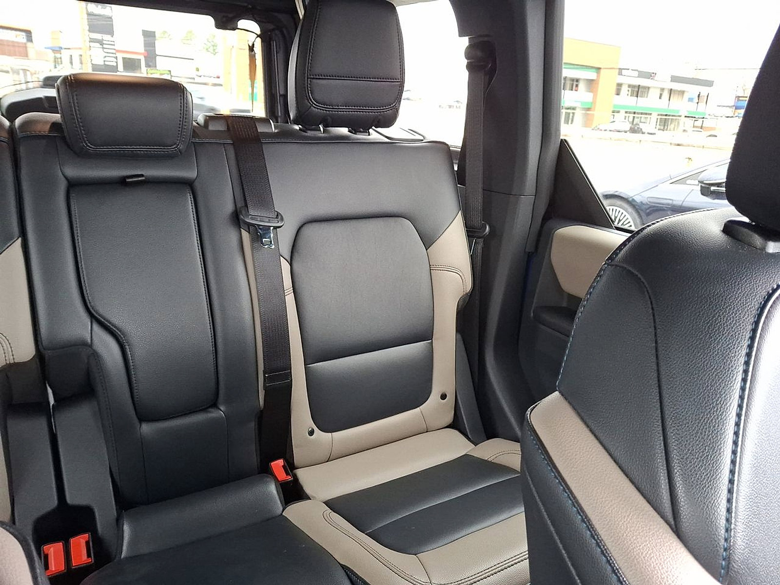 Used 2024 Ford Bronco Wildtrak image 14