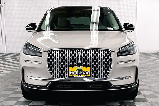 Used 2024 Lincoln Corsair AWD w/ Equipment Group 101A image 4