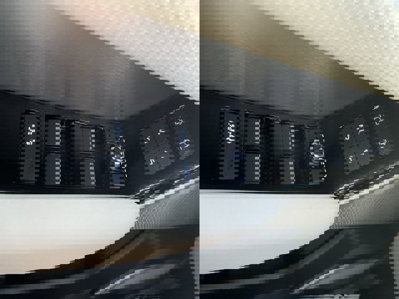 Used 2023 Land Rover Range Rover Velar S image 19