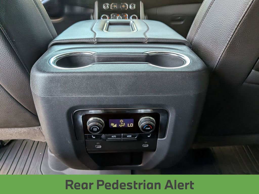 Used 2023 GMC Yukon XL Denali image 26