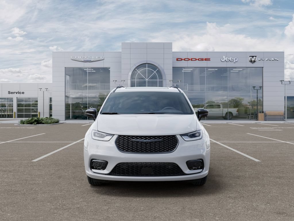 New 2026 Chrysler Pacifica Limited w/ S Appearance Package AWD/4WD image 7