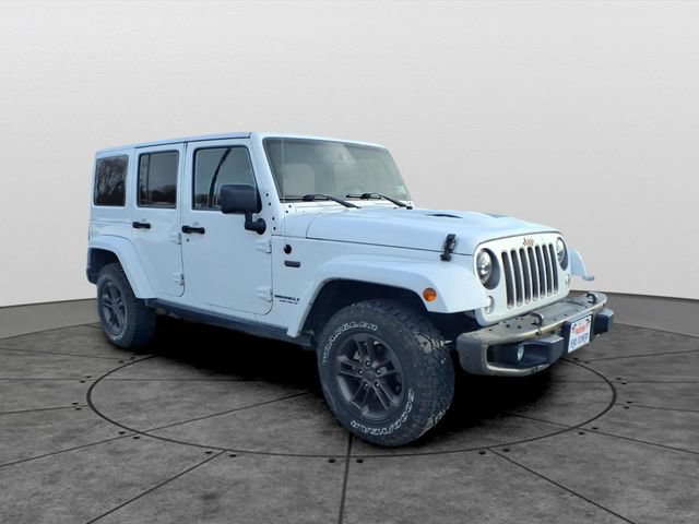 Used 2016 Jeep Wrangler Unlimited Sahara AWD/4WD image 3