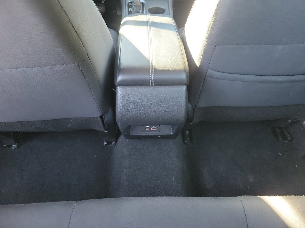 Used 2025 Nissan Altima 2.5 SV FWD image 13