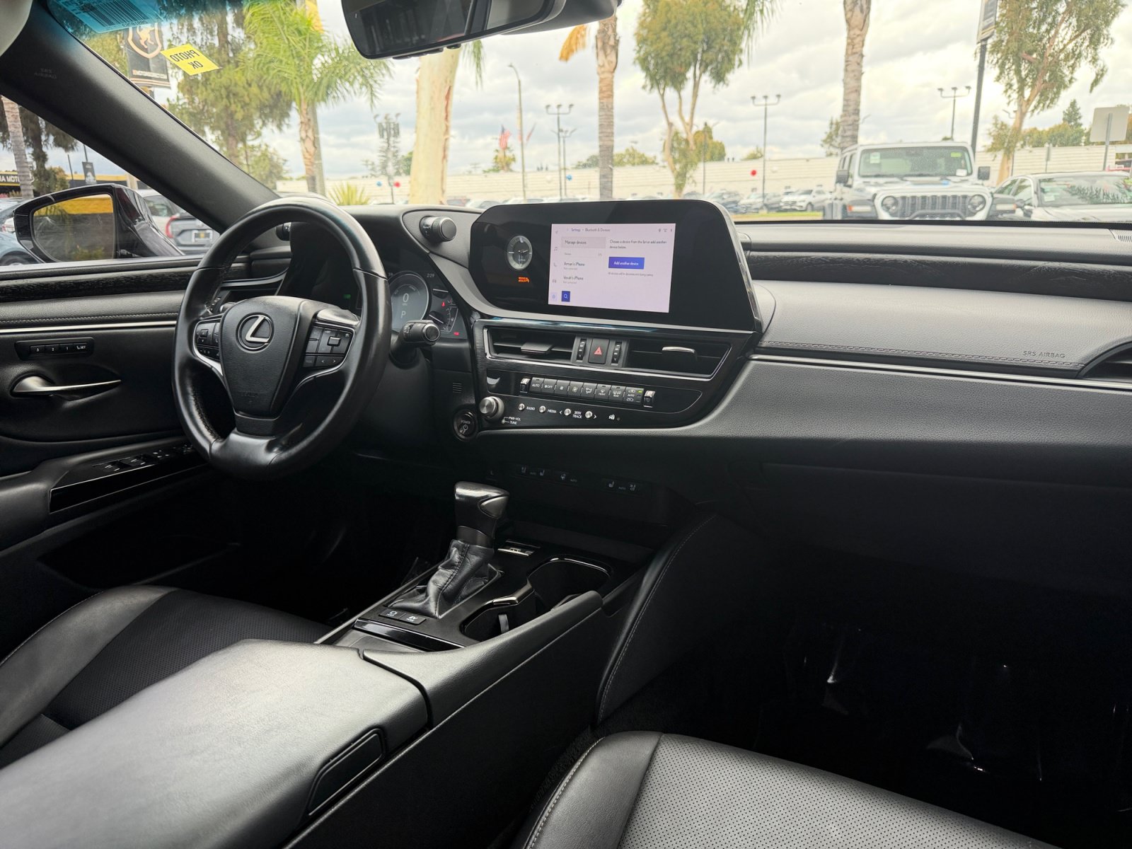 Used 2024 Lexus ES 300h w/ Premium Package FWD image 24