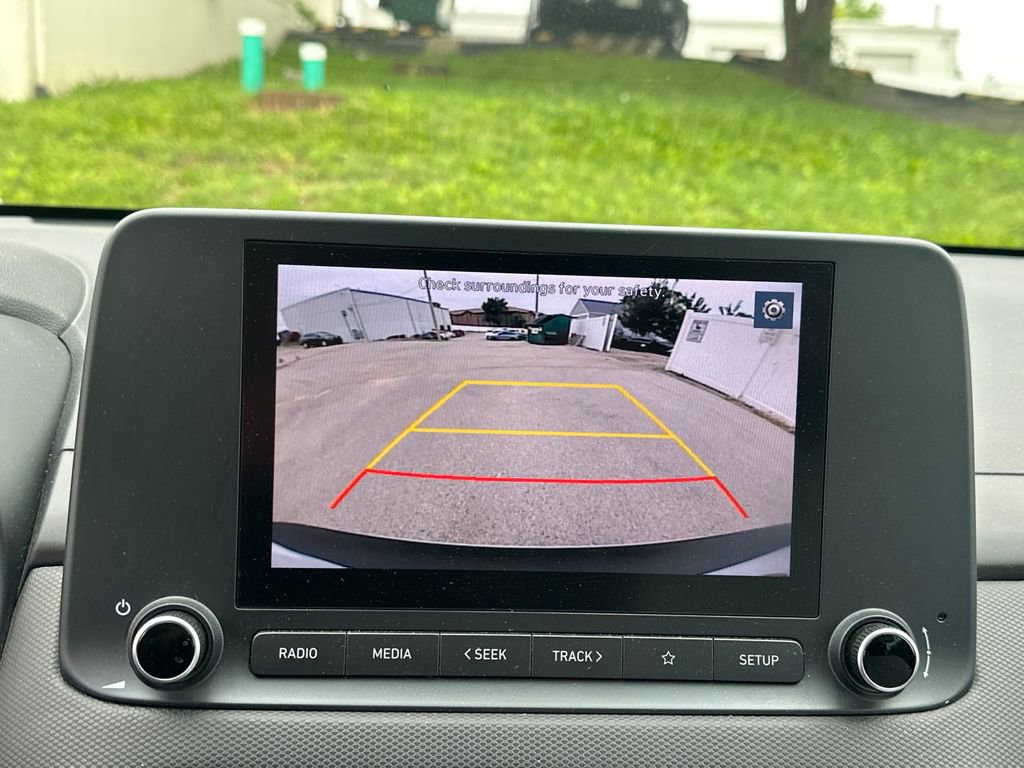 Used 2022 Hyundai Kona SEL AWD/4WD image 17