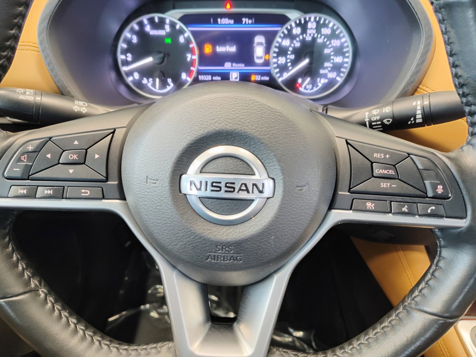 Used 2022 Nissan Sentra SV w/ SV Premium Package image 18