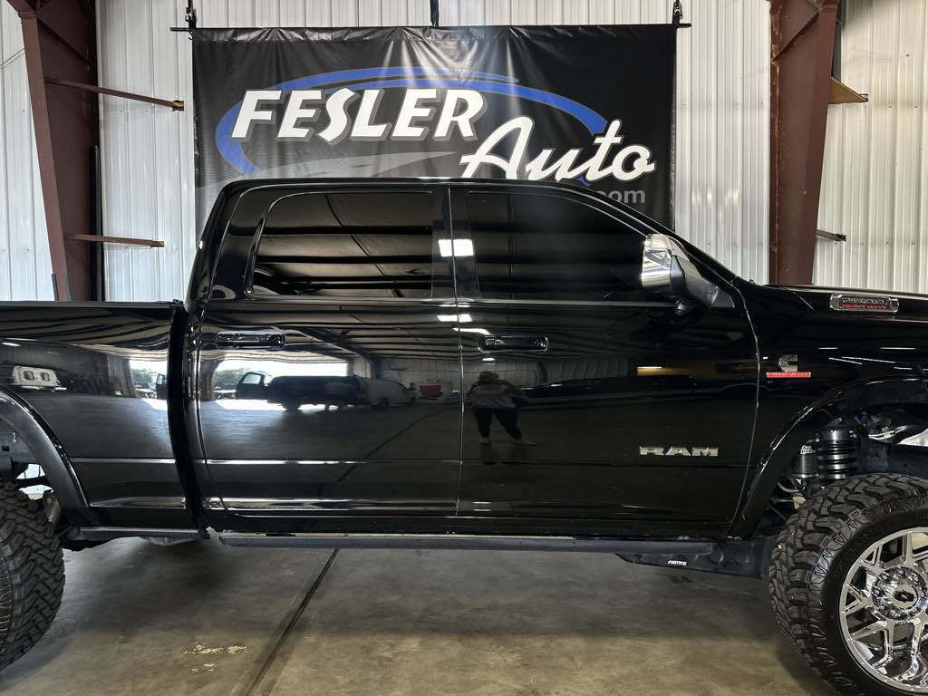 Used 2019 RAM 2500 Laramie image 31