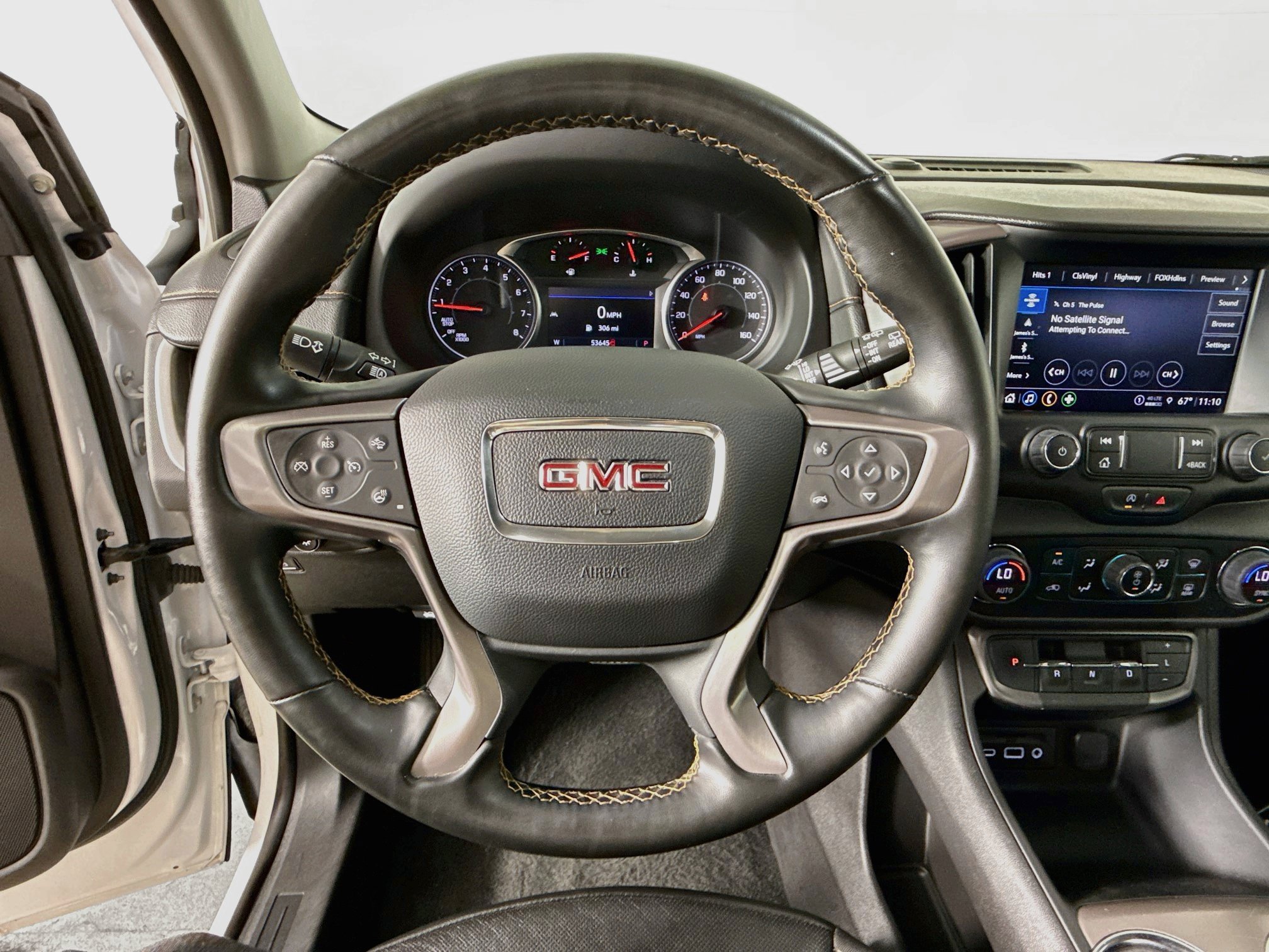 Used 2024 GMC Terrain AT4 AWD/4WD image 11
