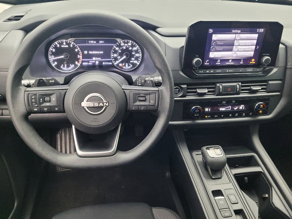 Used 2023 Nissan Pathfinder S image 22