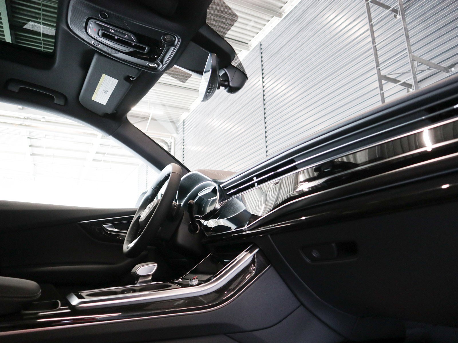 New 2025 Audi Q8 Premium image 10