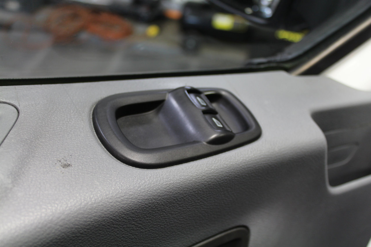 Used 2018 Ford Transit 250 130 Low Roof image 21