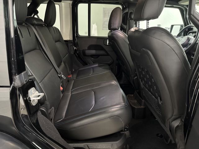 Used 2023 Jeep Wrangler Unlimited Rubicon 4xe w/ Cold Weather Group AWD/4WD image 18