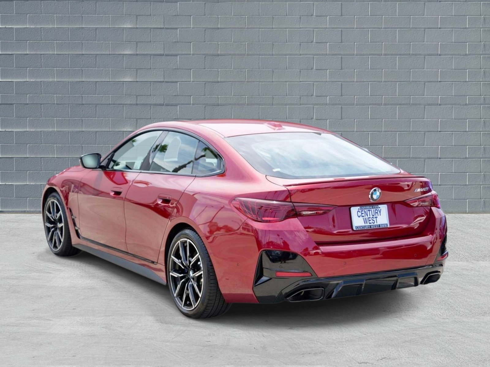 Used 2025 BMW M440i RWD image 3