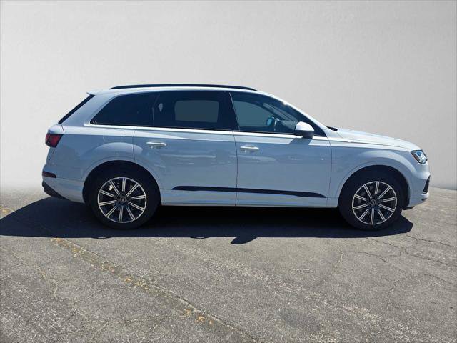 Used 2023 Audi Q7 2.0T Premium Plus w/ Premium Plus Package AWD/4WD image 2
