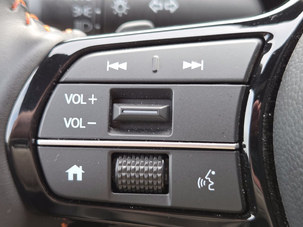 Certified 2025 Honda CR-V Sport Touring image 19