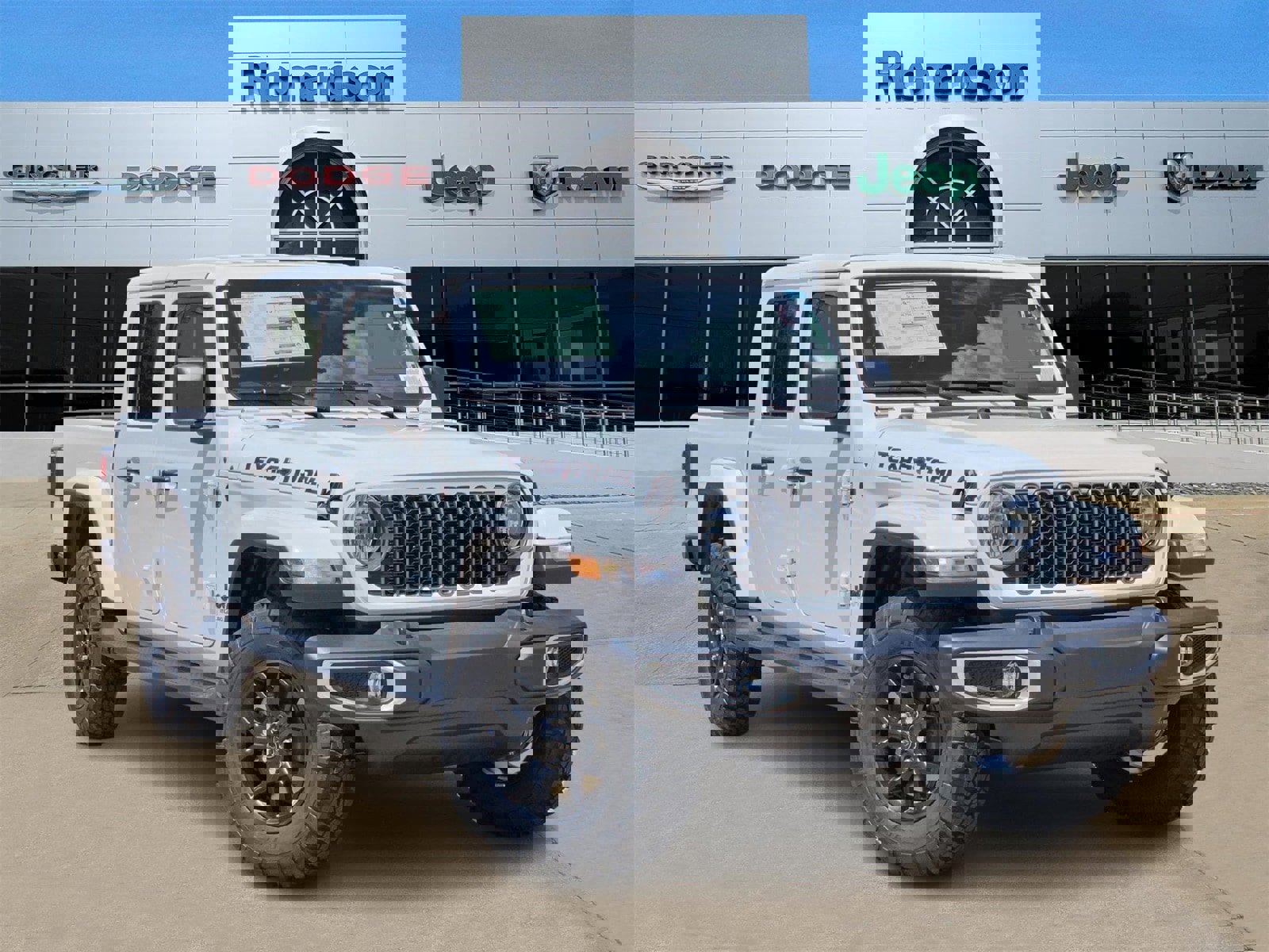 New 2025 Jeep Gladiator Sport