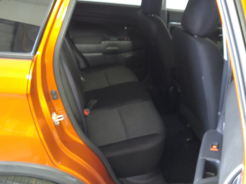 Used 2020 Mitsubishi Outlander Sport ES FWD image 19