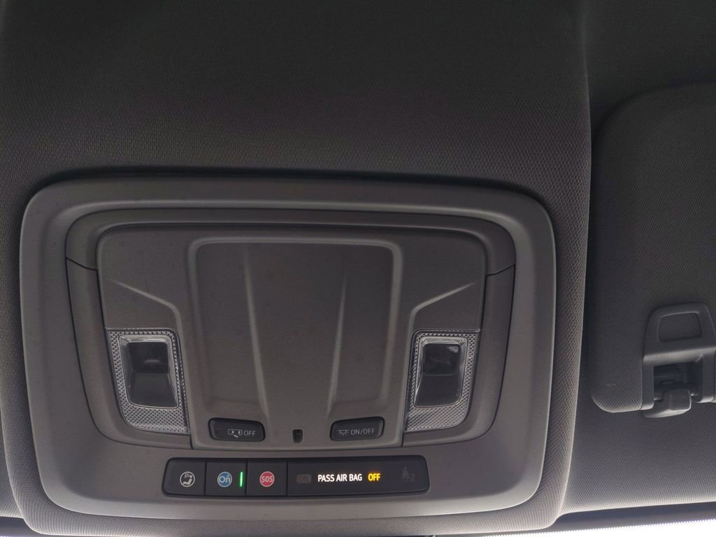 Used 2024 GMC Sierra 1500 SLT image 7