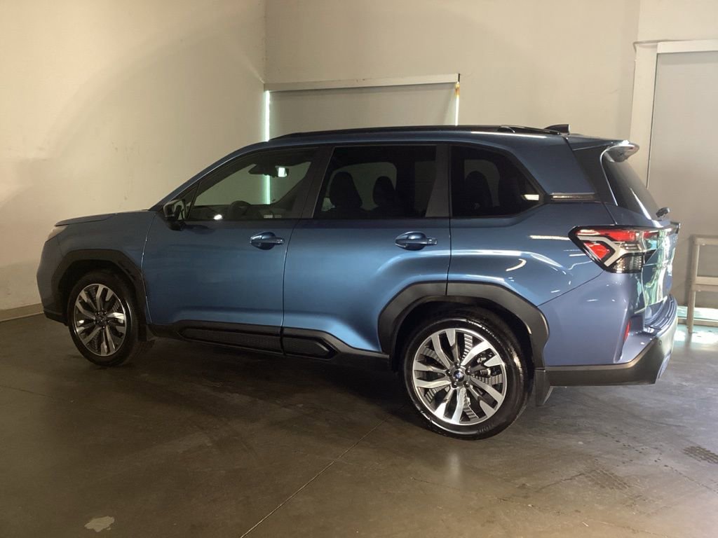 Used 2025 Subaru Forester Touring w/ Popular Package - Touring image 10
