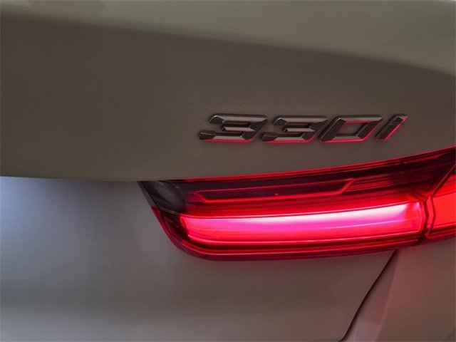 Used 2025 BMW 330i xDrive 330i xDrive w/ Premium Package image 11