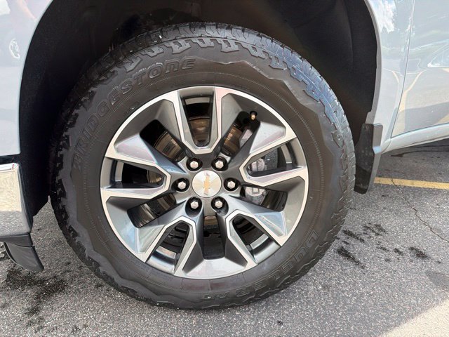 Certified 2024 Chevrolet Silverado 1500 LT AWD/4WD image 10