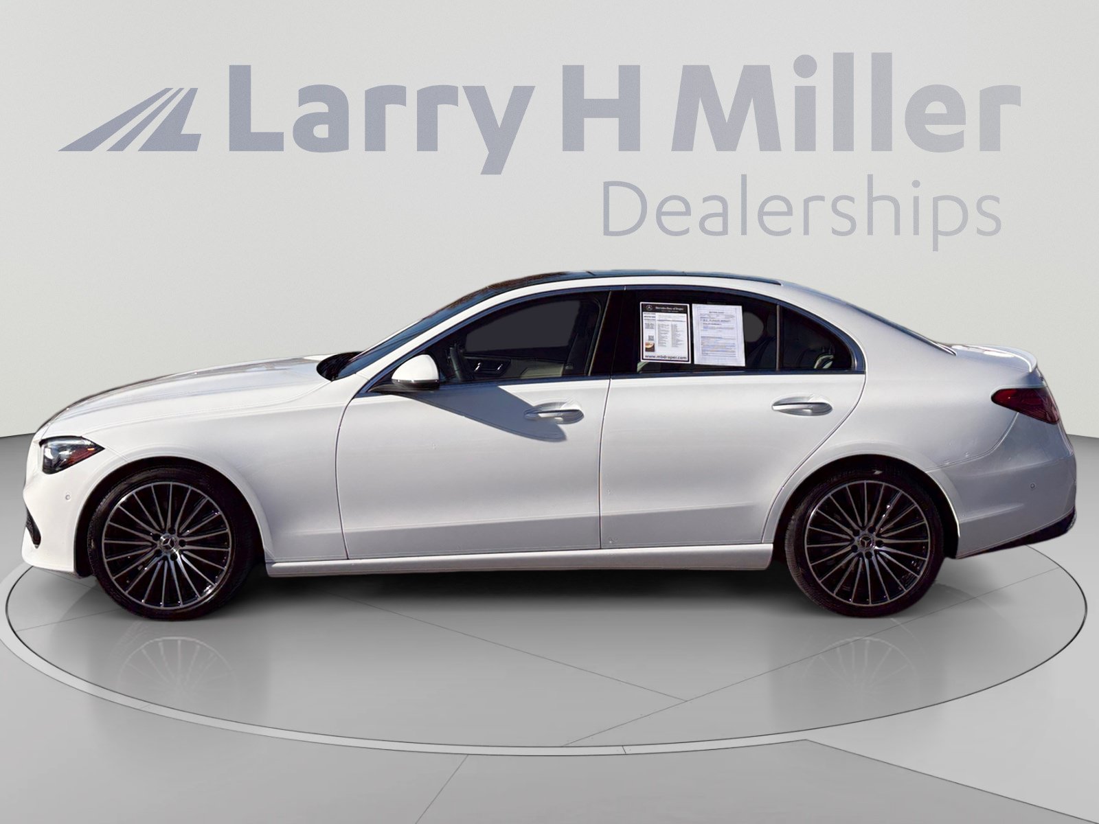 Used 2026 Mercedes-Benz C 300 4MATIC Sedan image 3