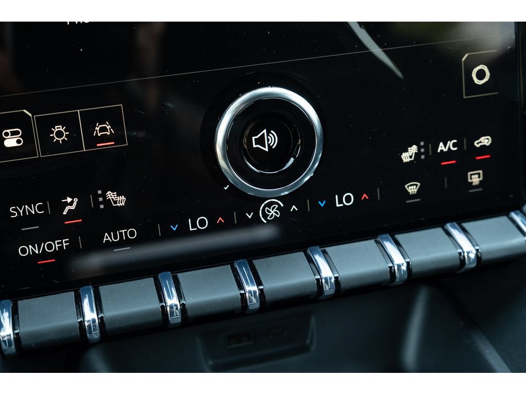 New 2027 GMC Terrain Elevation w/ Elevation Premium Package FWD image 28