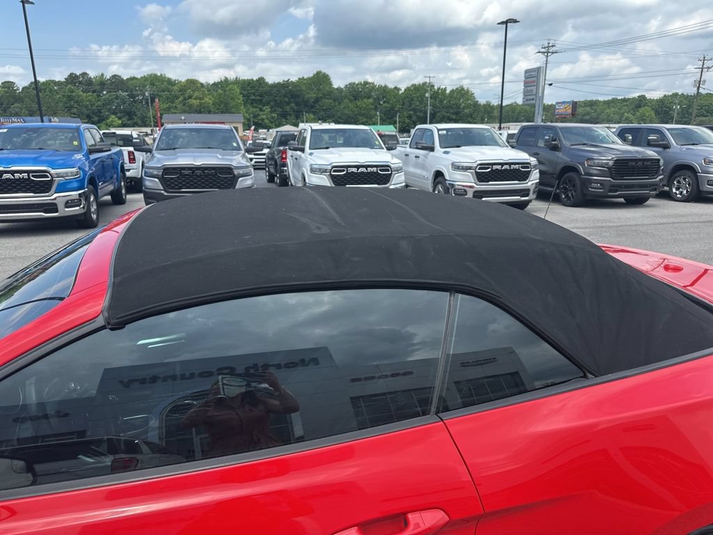 Used 2018 Ford Mustang GT Premium w/ GT Performance Package RWD image 7