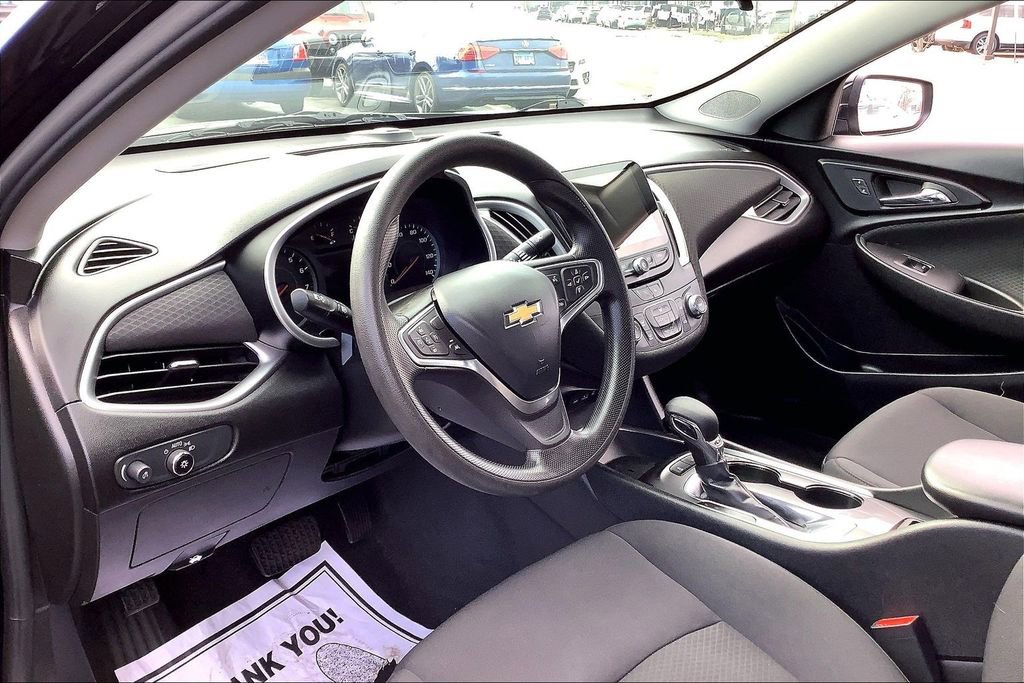 Used 2022 Chevrolet Malibu LS image 17